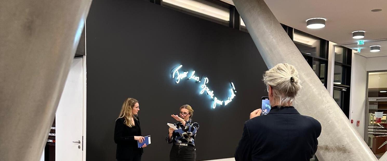 K&uuml;nstlerinnengespr&auml;ch mit Sissa Micheli, Arbeiterkammer Wien, 2024, Foto: Casaluce Geiger