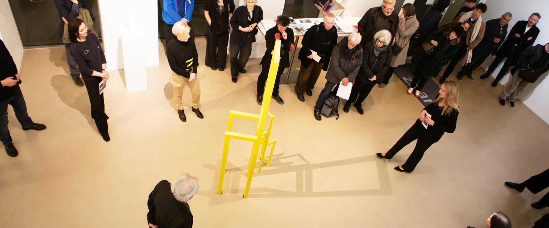 Ausstellungseröffnung „Reduktion + Emotion“, zs art galerie, Wien, 2024, Foto: Katharina F.-Roßboth www.rossboth.at, courtesy zs art galerie Ausstellungseröffnung „Reduktion + Emotion“, zs art galerie, Wien, 2024, Foto: Katharina F.-Roßboth www.rossboth.at, courtesy zs art galerie